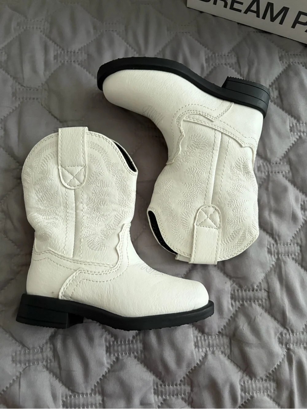 Dream Pairs White Western Ankle Boots with Black Soles